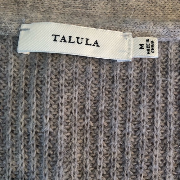 ❗️❗️SOLD❗️❗️Aritzia Talula cardigan sweater - Picture 4 of 7
